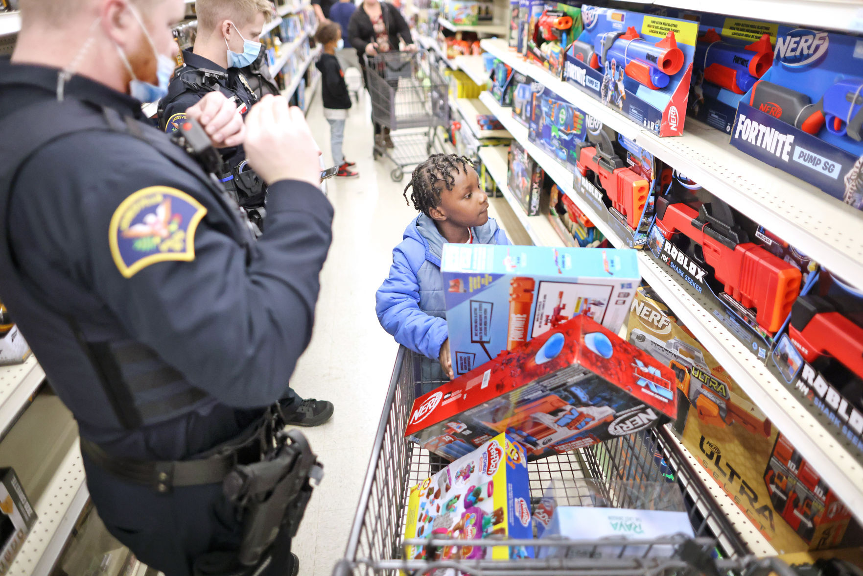 JVG_211215_SHOPCOP02